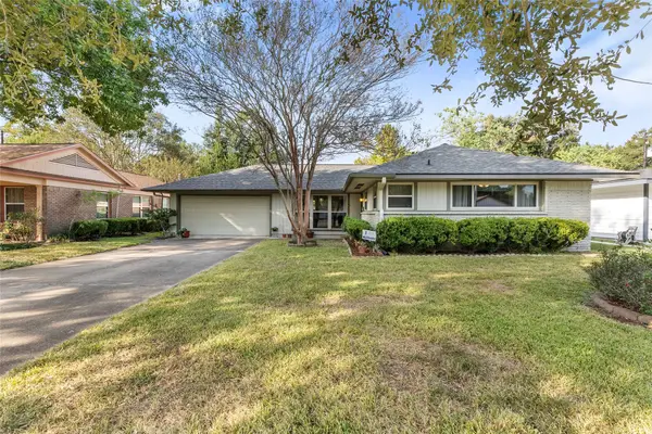 5438 Creekbend Drive, Houston, TX 77096