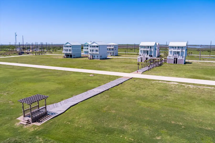 579 Annabelle Drive, Gilchrist, TX 77617 - #3