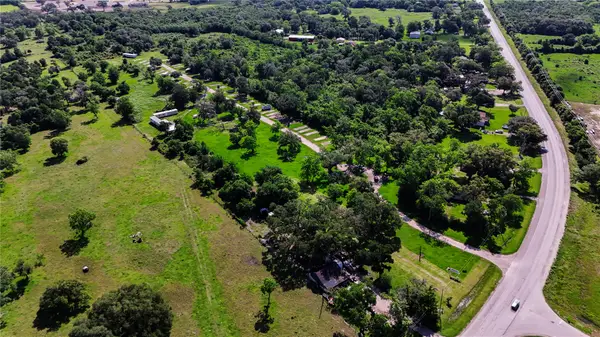 9339 Fm 524 Road, Sweeny, TX 77480
