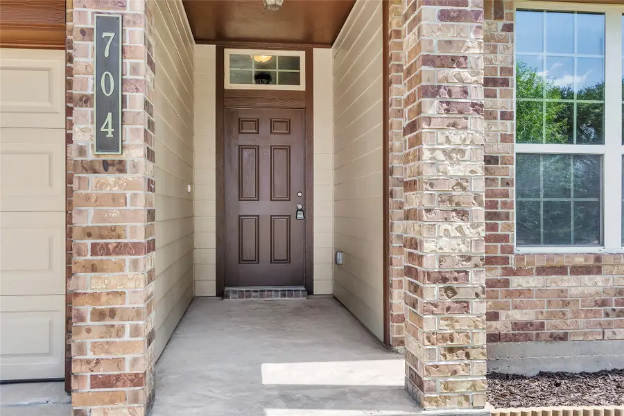 704 Mockingbird Street, Navasota, TX 77868 - #3