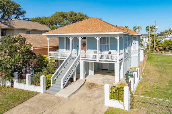 1118 Avenue K, Galveston, TX 77550