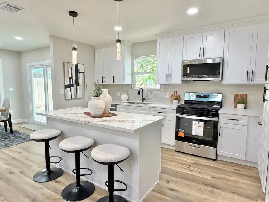 3207 Washington Street, Pasadena, TX 77503 - #2