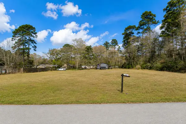 2607 Roman Forest Boulevard, New Caney, TX 77357