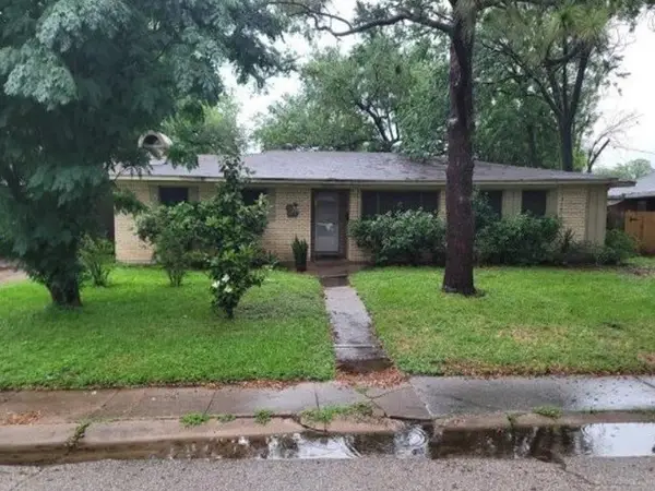 2109 Oaks Drive, Pasadena, TX 77502