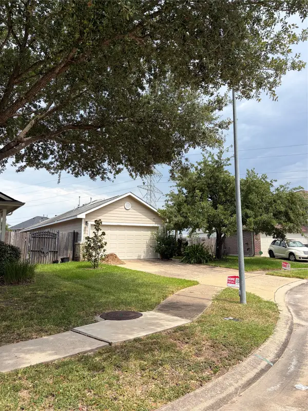 11042 Warath Oak Court, Houston, TX 77065