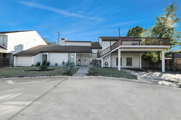 10743 Boardwalk Street, Houston, TX 77042