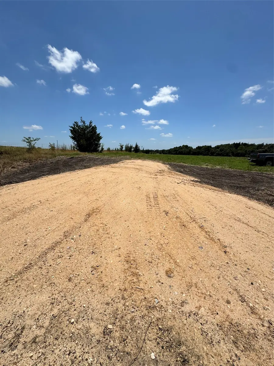 4565 Kubenka, Schulenburg, TX 78956 - #2