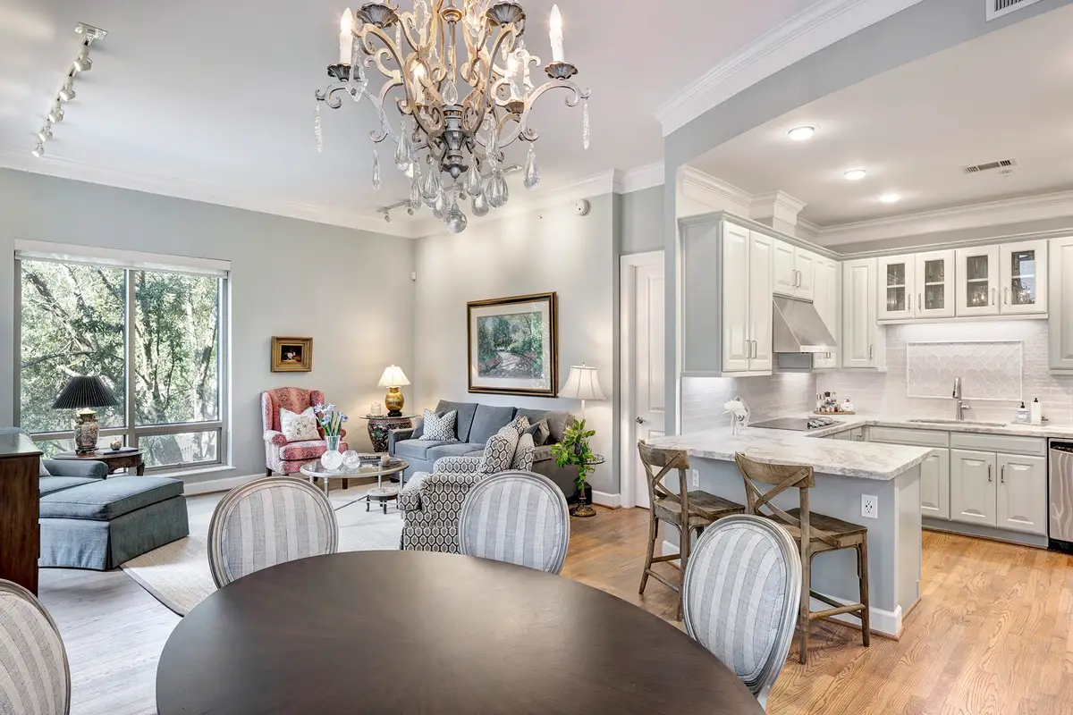 2211 Briarglen Drive #305, Houston, TX 77027 - Image #1