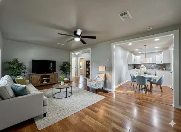 1009 W Snyder Street, Alvin, TX 77511