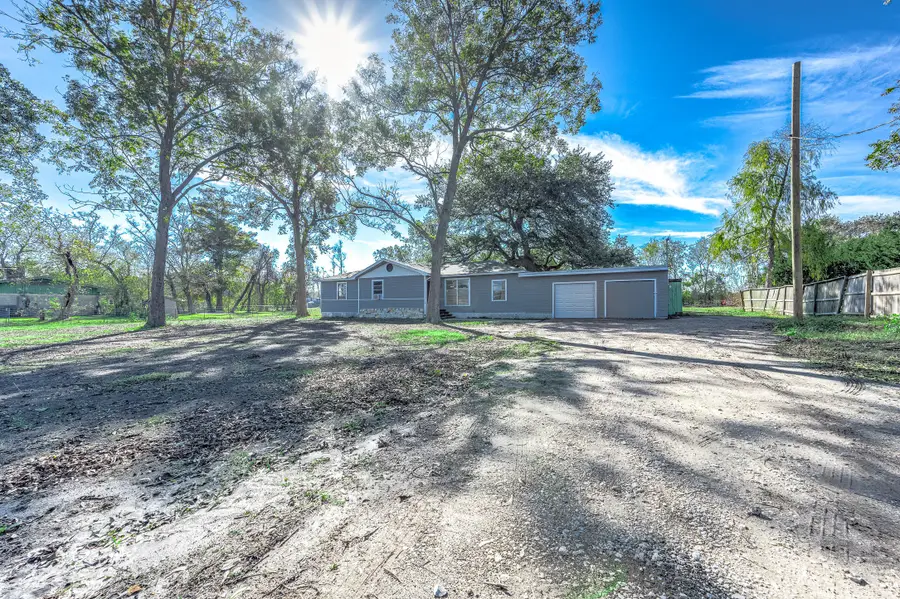 2227 County Road 737, Alvin, TX 77511 - Image #2