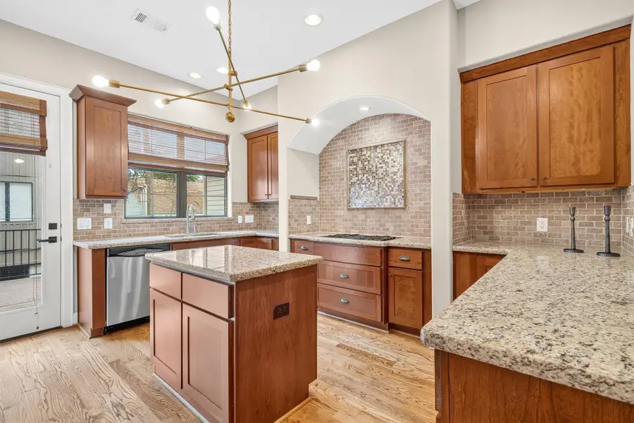 1129 W Bell Street, Houston, TX 77019 - #3