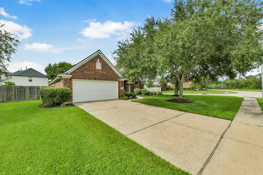 2516 Creeks Edge Drive, Pearland, TX 77581 - #3