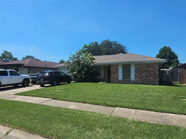 750 Columbia Lane, Deer Park, TX 77536