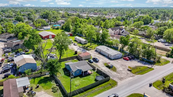 2206 Hartwick Road, Houston, TX 77093