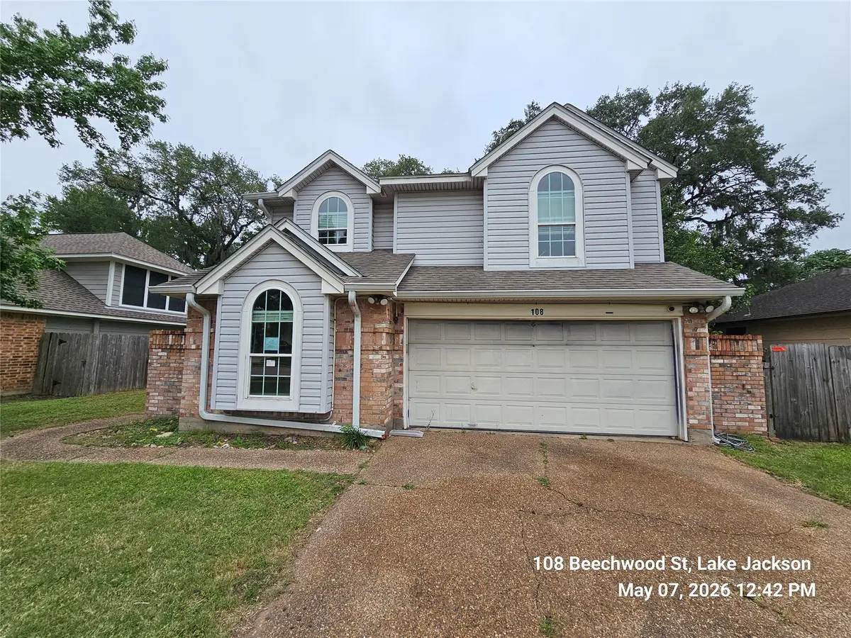 108 Beechwood Street, Lake Jackson, TX 77566 - #1