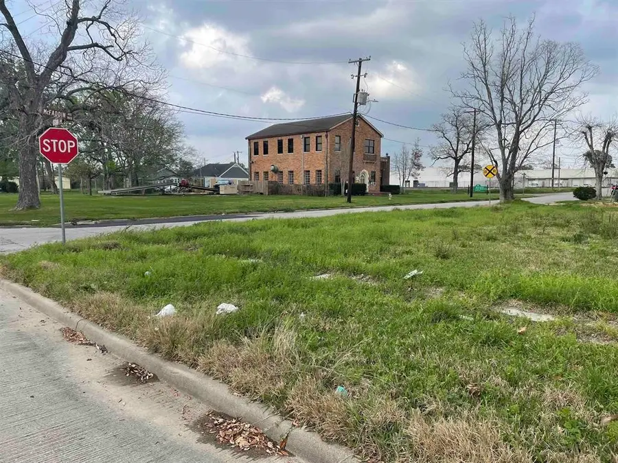 562 2nd Street, Beaumont, TX 77701 - #2