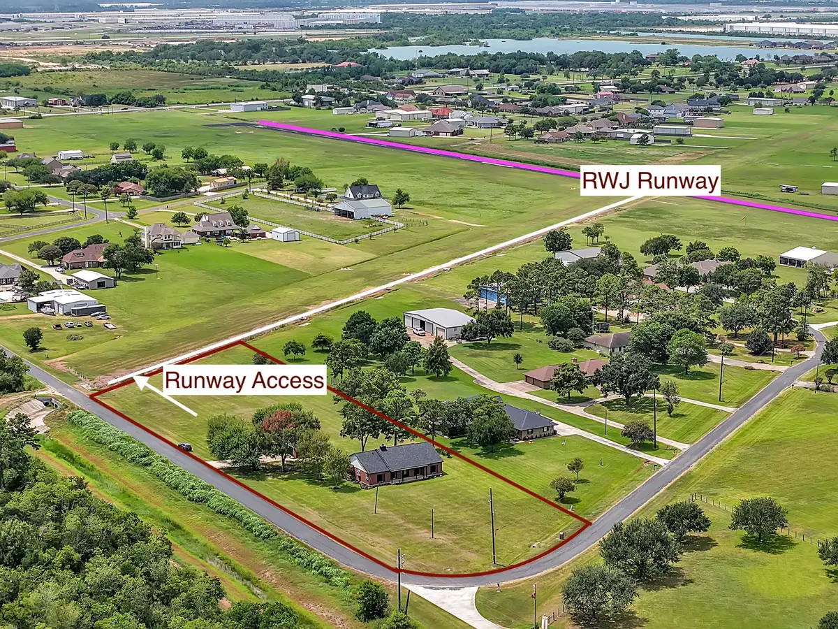 15415 Skyhawk Lane, Beach City, TX 77523 - #1