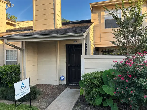 13046 Leader Street #982, Houston, TX 77072