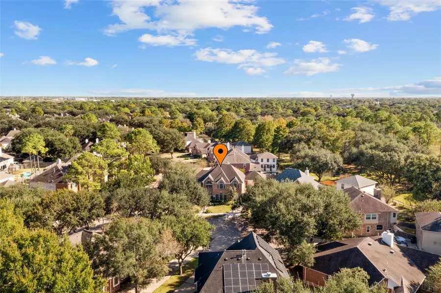 111 Casual Shore Court, League City, TX 77573 - Image #3