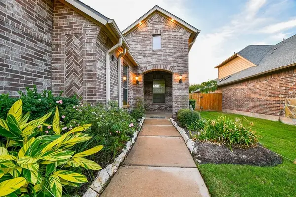 2114 Ascot Ln, Sugar Land, TX 77479