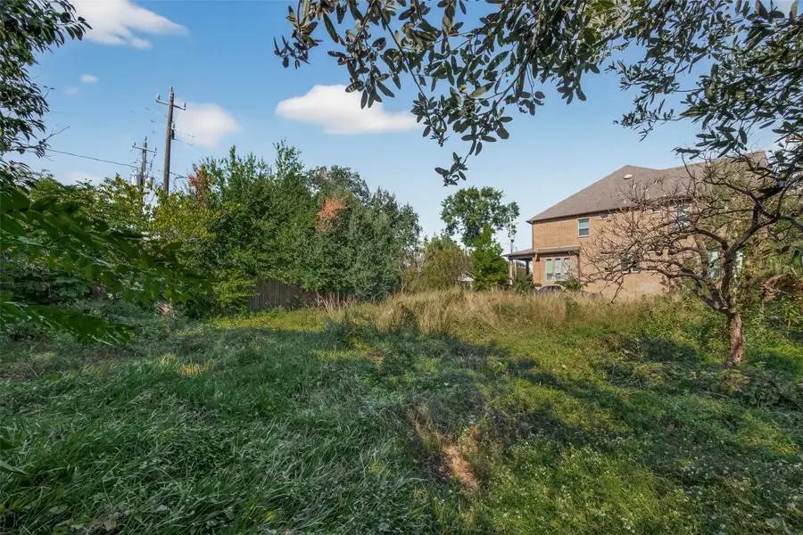 8014 Serenity Court, Houston, TX 77025 - Image #3