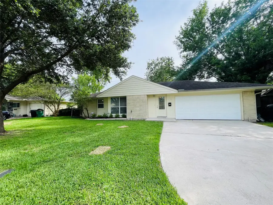 6829 Hazen Street, Houston, TX 77074 - #2