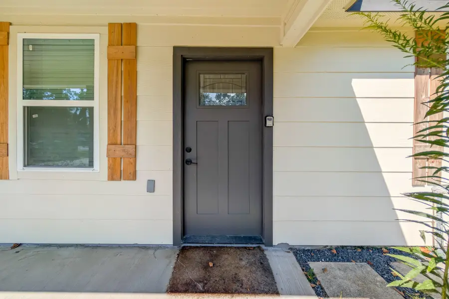 8225 Carolwood Drive, Houston, TX 77028 - Image #2