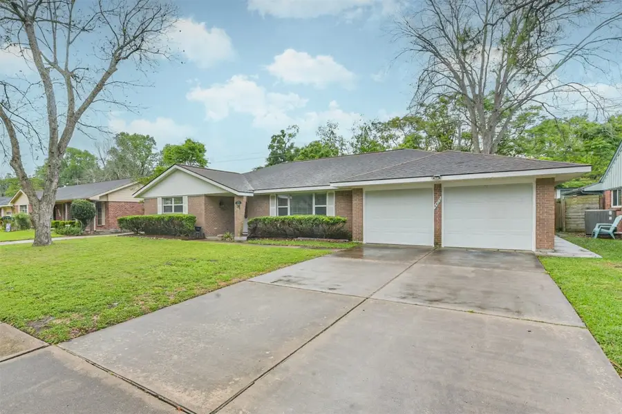 4405 Goldfinch Street, Houston, TX 77035 - #3