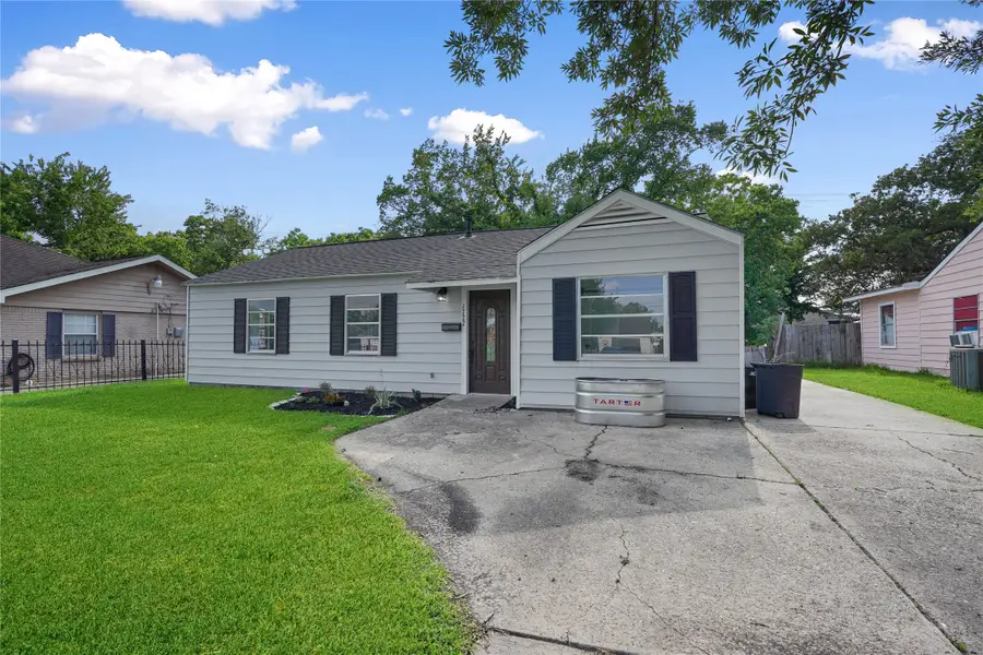 1722 Caspersen Drive, Jacinto City, TX 77029 - Image #2