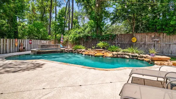 18 Cloud Bank Place, The Woodlands, TX 77382