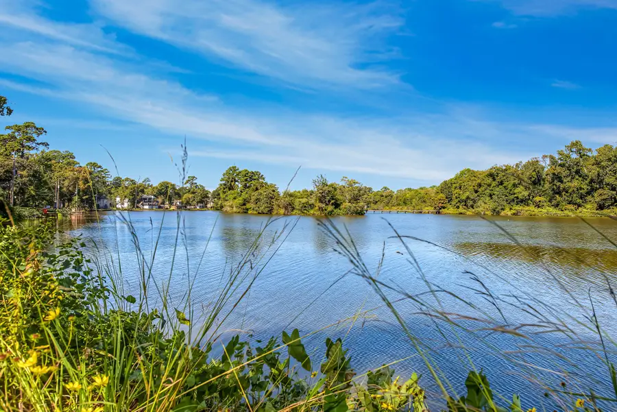 0 Brook Hollow Dr, Conroe, TX 77385 - #3