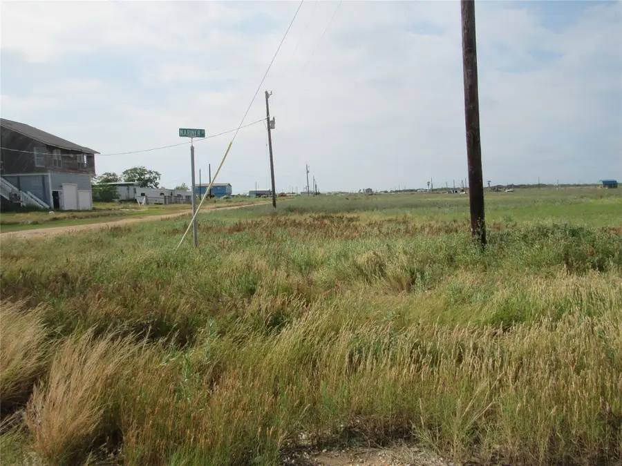 296 Nautilus Street, Sargent, TX 77414 - Image #2