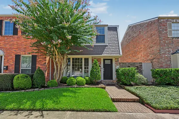 5879 Valley Forge Drive #107, Houston, TX 77057