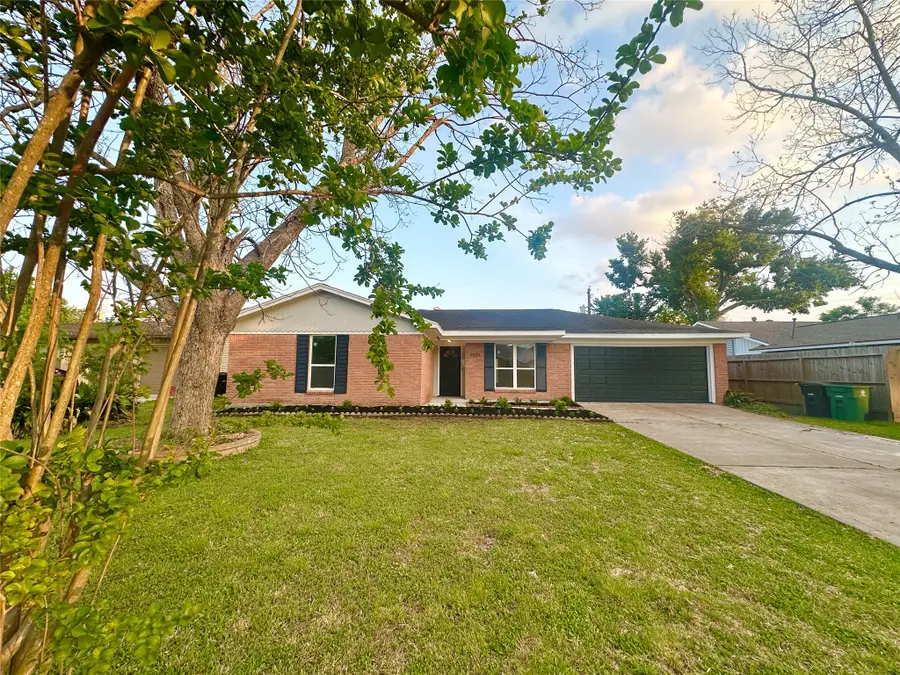 9539 Beverlyhill Street, Houston, TX 77063 - #2