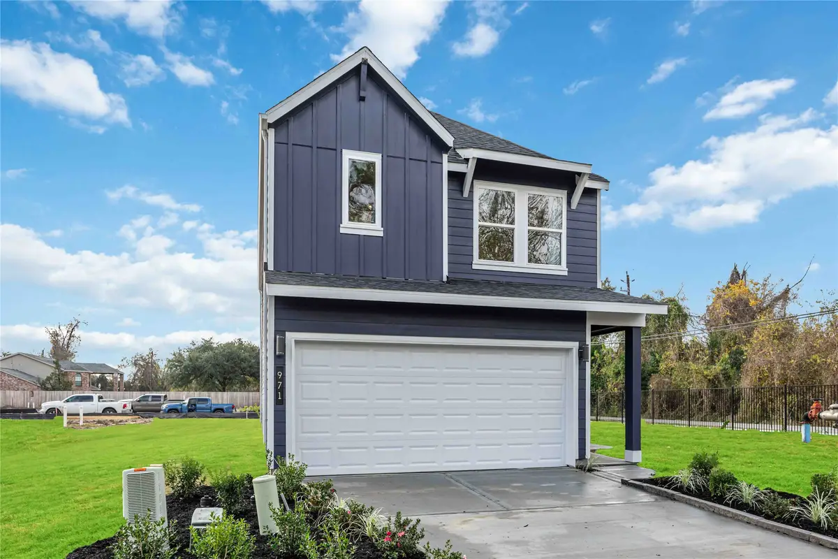 955 Mansfield Street, Houston, TX 77091 - Image #1