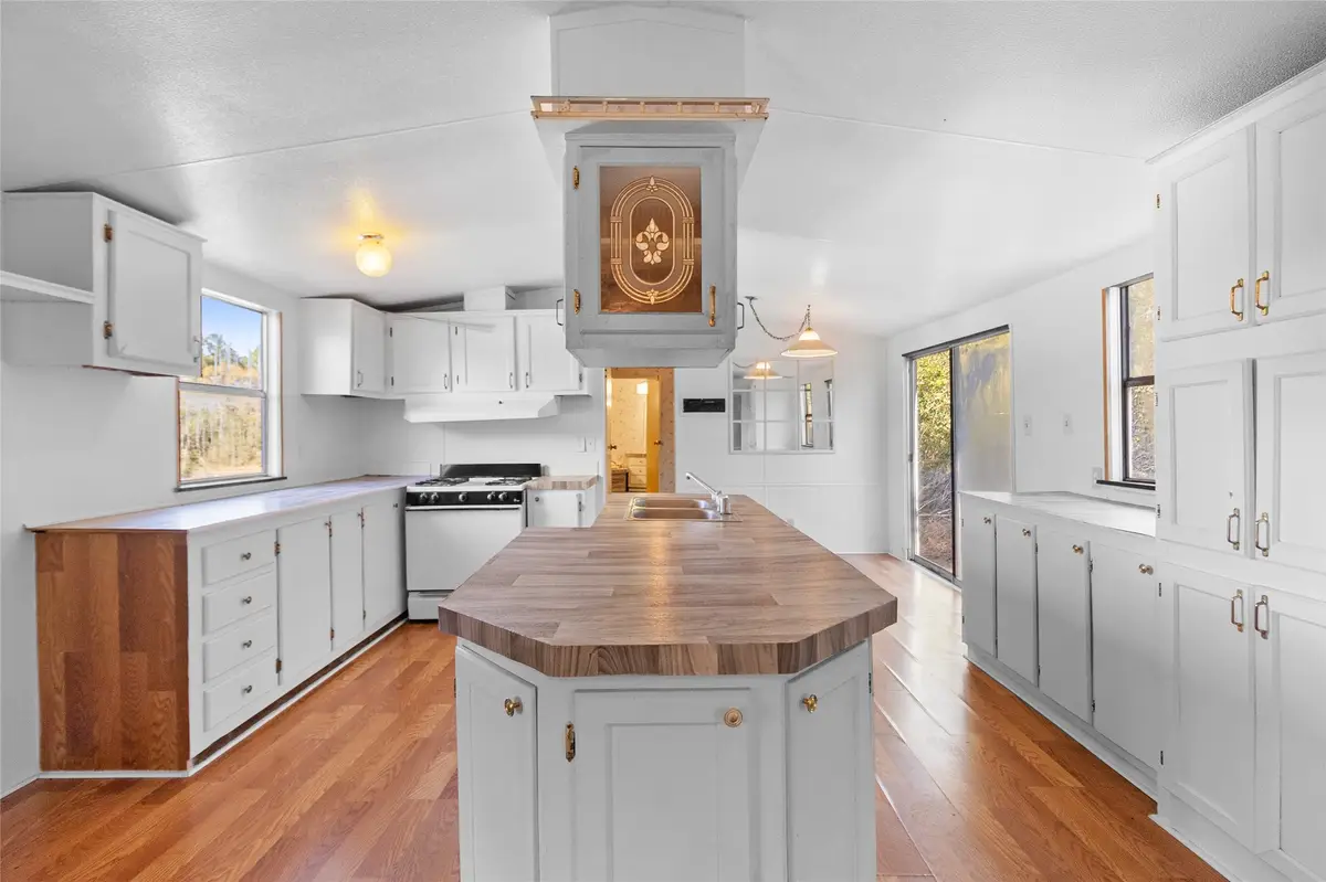 9A Goree Circle, Huntsville, TX 77340 - Image #1