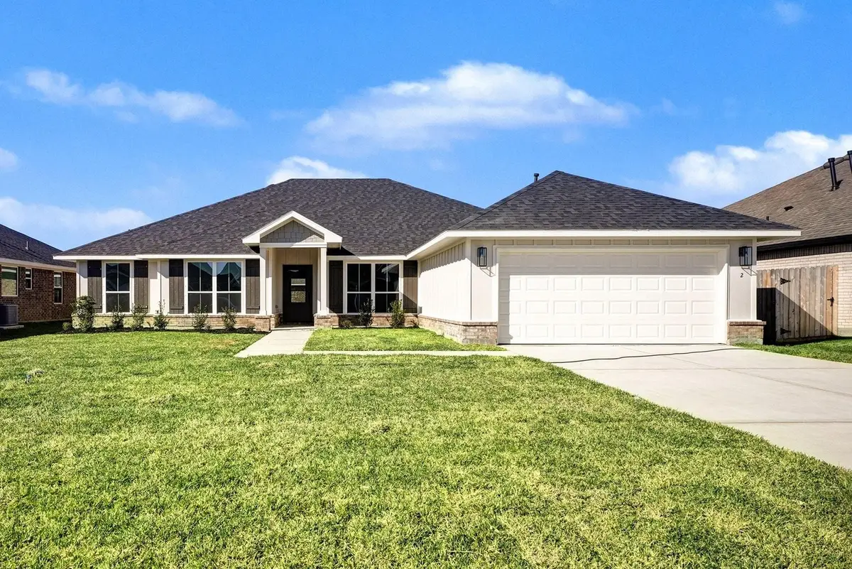 2 Keystone Court, Angleton, TX 77515 - #1
