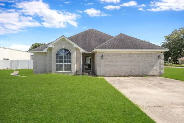 7912 South Drive, Beaumont, TX 77705