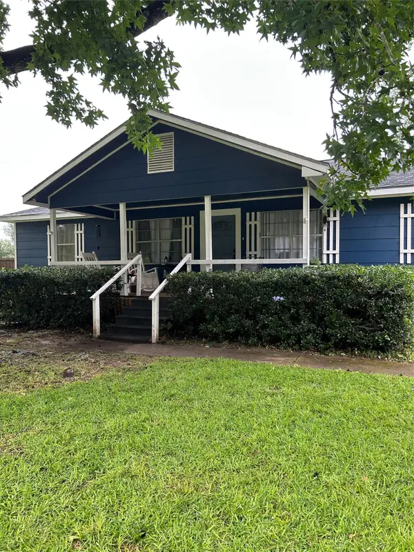 181 Crystal Creek Drive, Livingston, TX 77351
