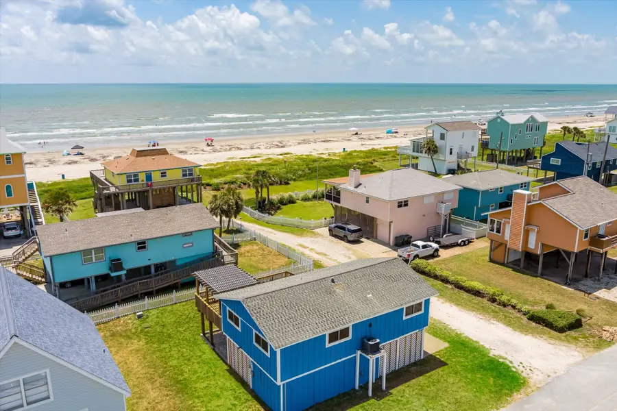 21211 Gulf Drive, Galveston, TX 77554 - Image #3