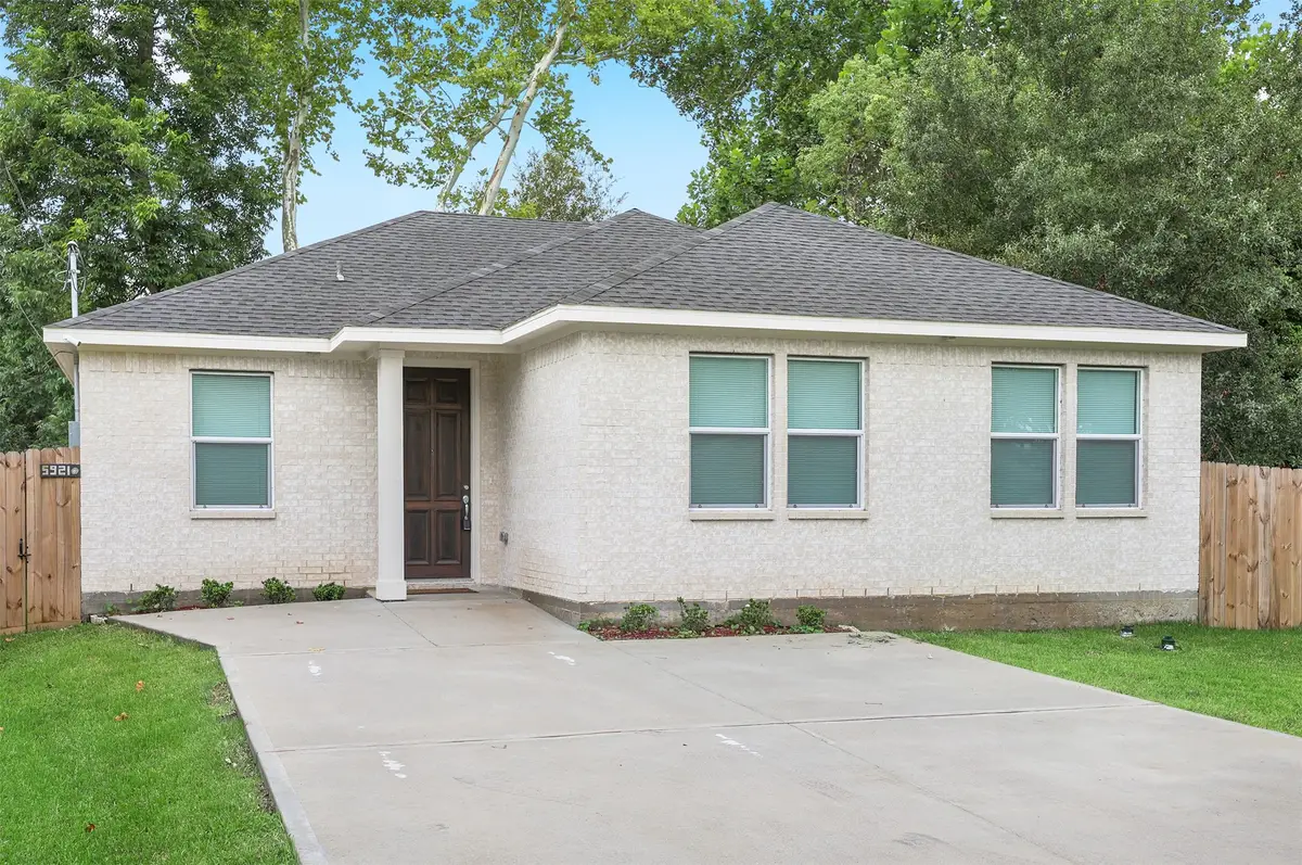 5921 Jackson Lane, Texas City, TX 77591 - #1