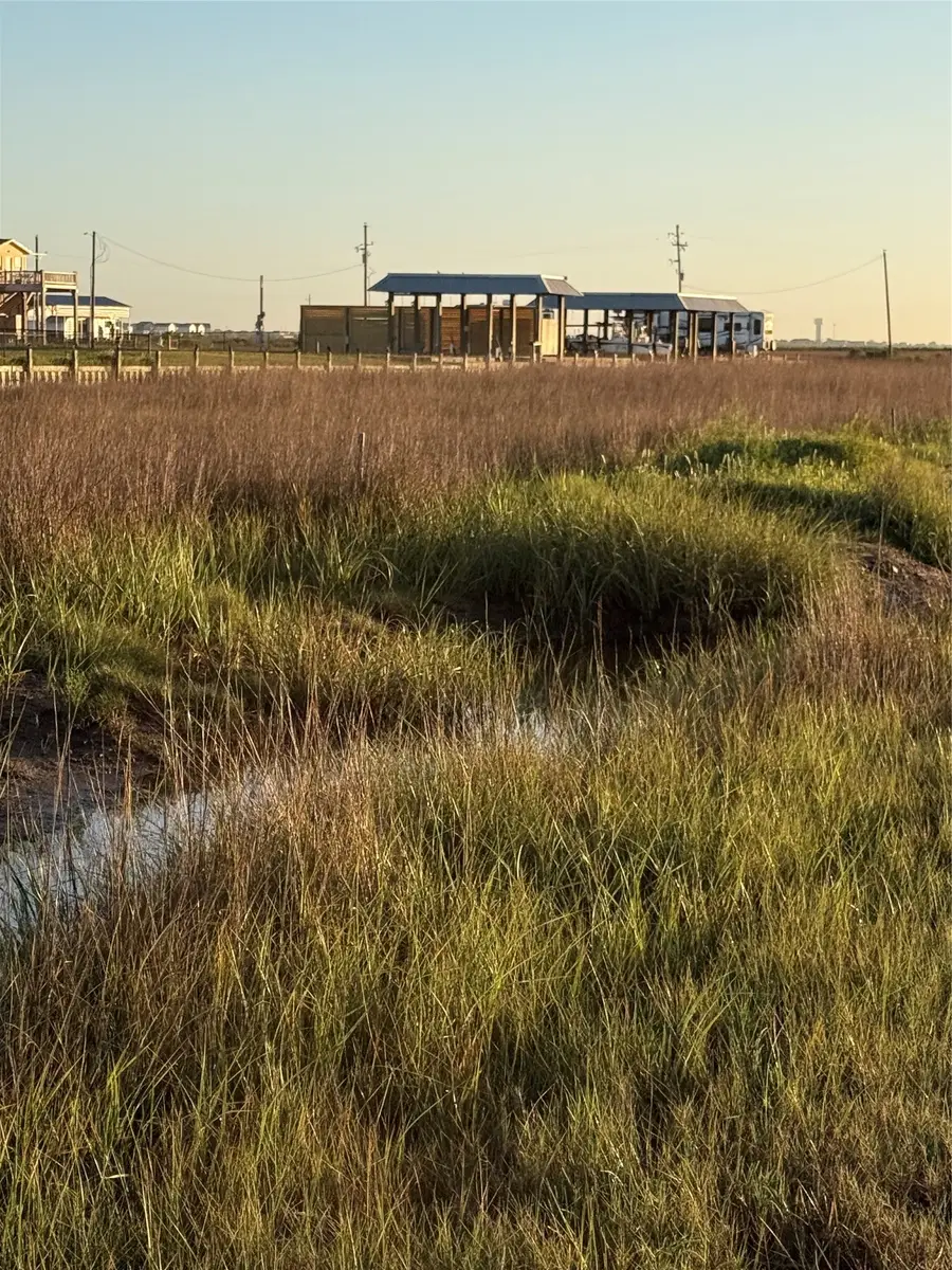 1108 Egret Point, Crystal Beach, TX 77650 - #2