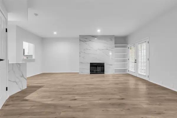 4900 Floyd Street #10, Houston, TX 77007