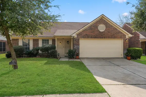 1731 Ridgebriar Drive, Houston, TX 77014