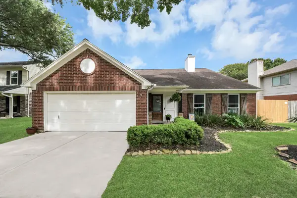 4005 Spring Meadow Drive, Pearland, TX 77584