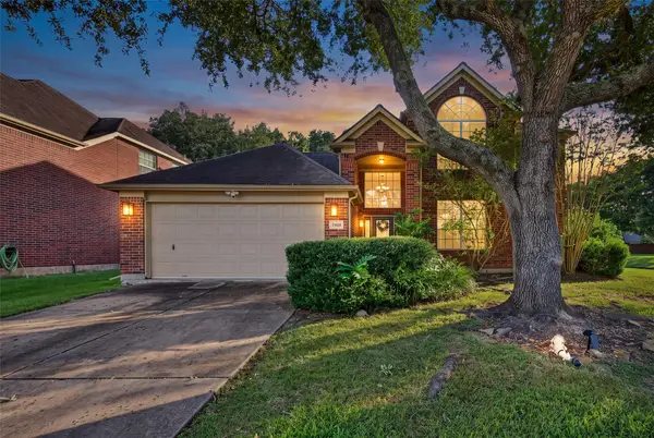 7406 Greatwood Grove Drive, Sugar Land, TX 77479