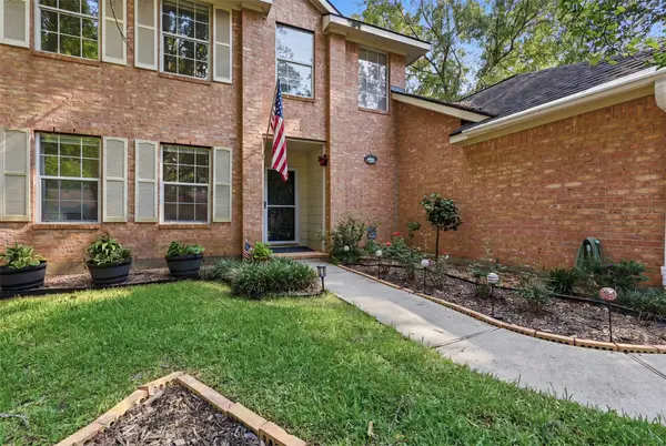 97 N Hollylaurel Circle, The Woodlands, TX 77382