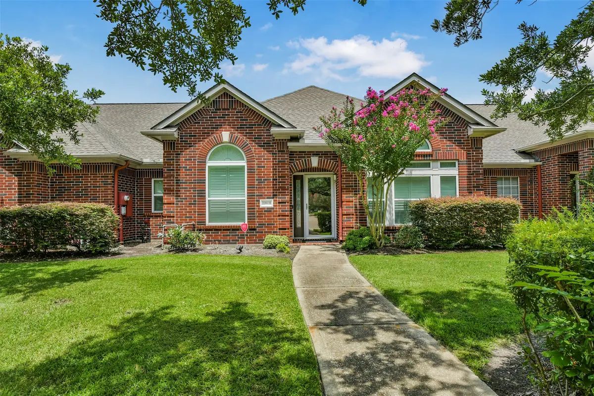 206 Clearview Avenue #B, Friendswood, TX 77546 - #1