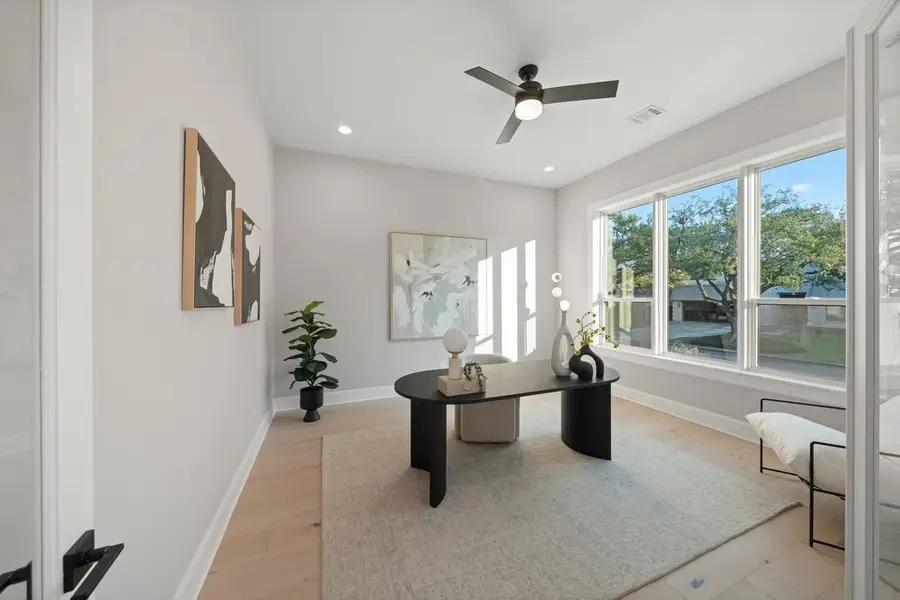 2046 Macarthur Street, Houston, TX 77030 - #2