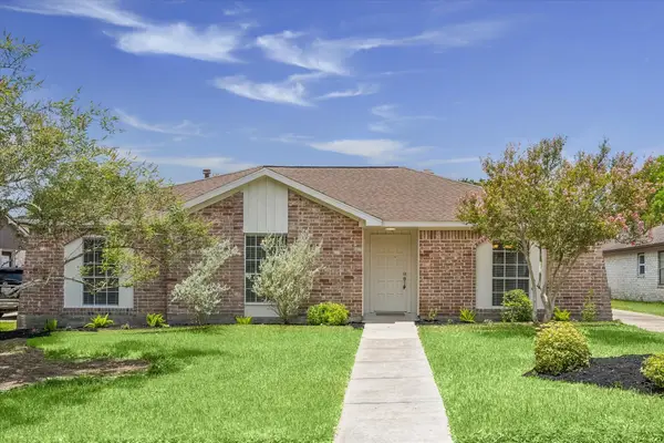 12050 Sturdivant Street, Stafford, TX 77477